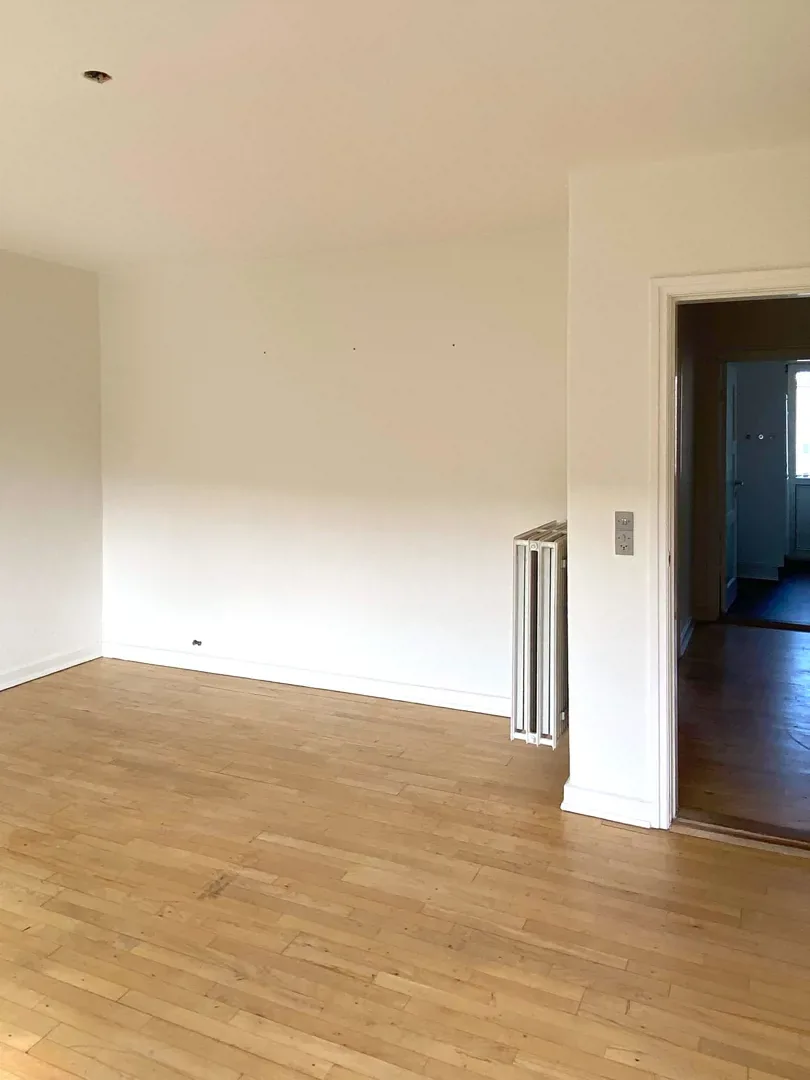 2-room apartment with a balcony in 9000 Ålborg image 4