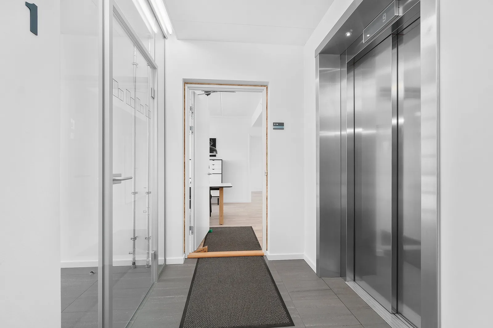2-room apartment with an elevator in 8000 Århus C image 4