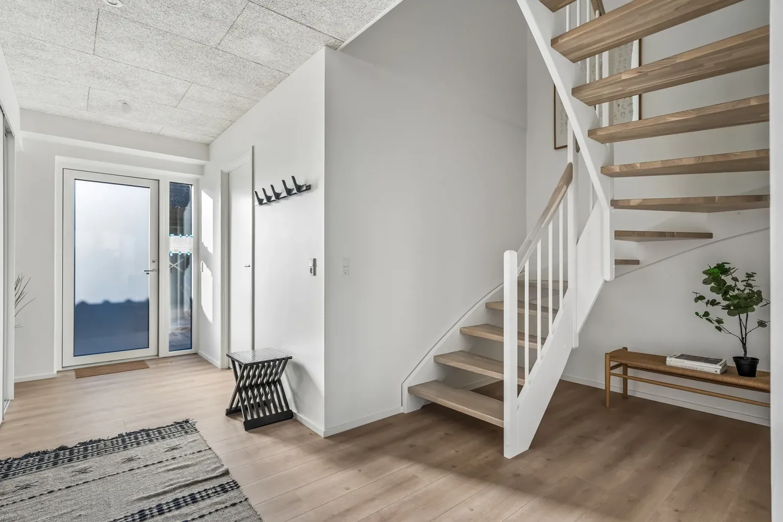 3-room townhouse with a balcony in 9380 Vestbjerg image 3