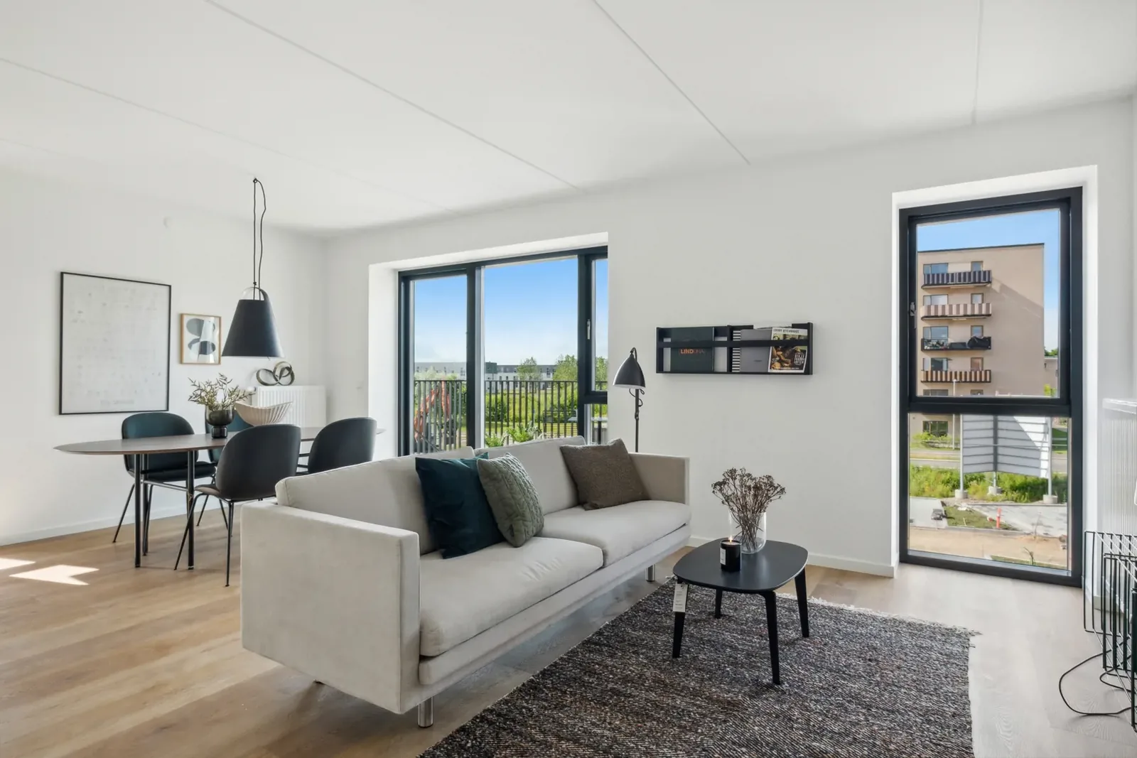 3-room apartment with a balcony in 9220 Ålborg Øst image 1