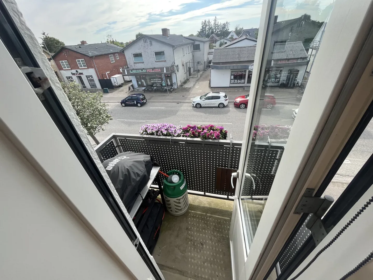 2-room apartment with a balcony in 9800 Hjørring image 2