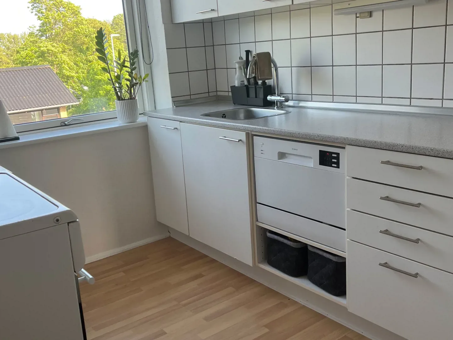 2-room apartment with a balcony in 9800 Hjørring image 1