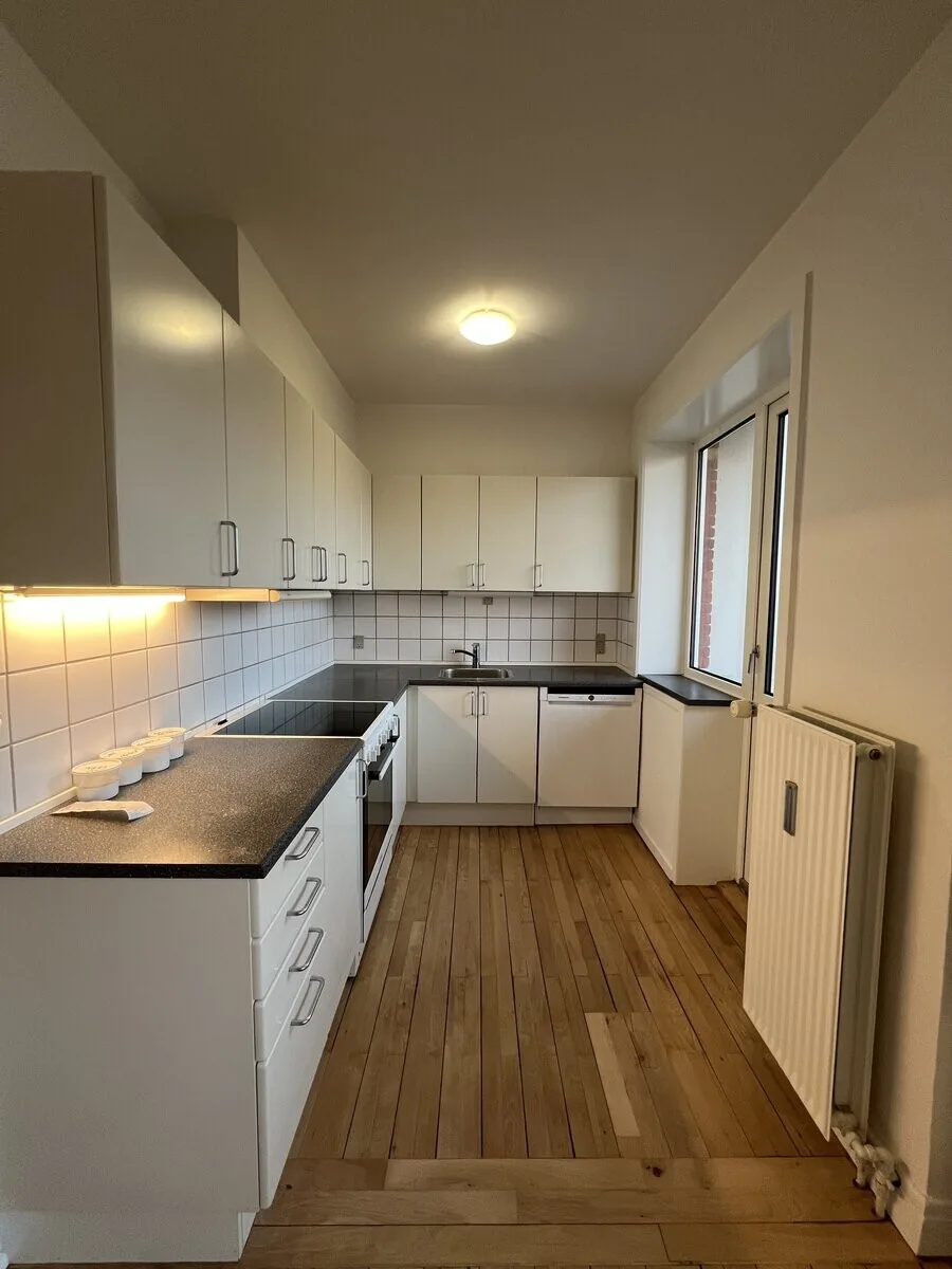 4-room apartment with a balcony in 6720 Fanø image 1
