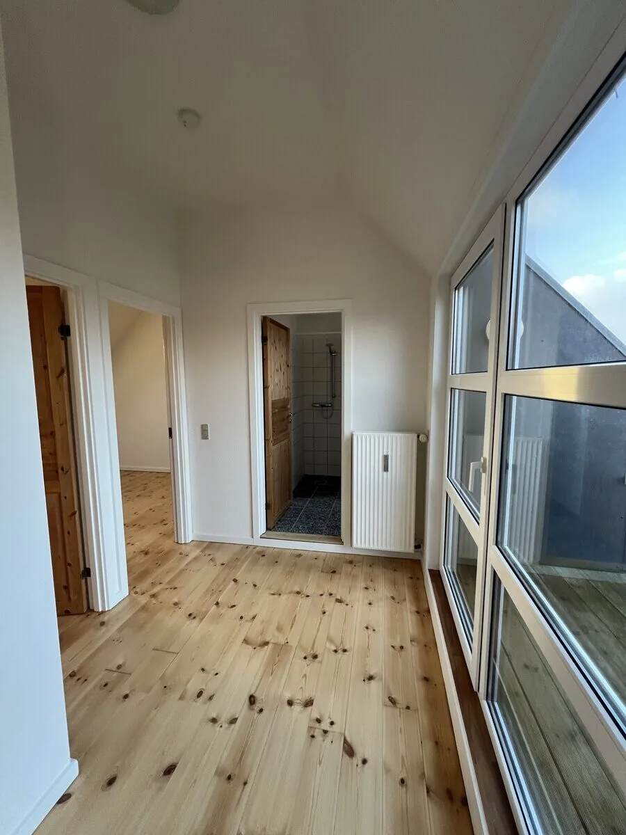 4-room apartment with a balcony in 6720 Fanø image 5