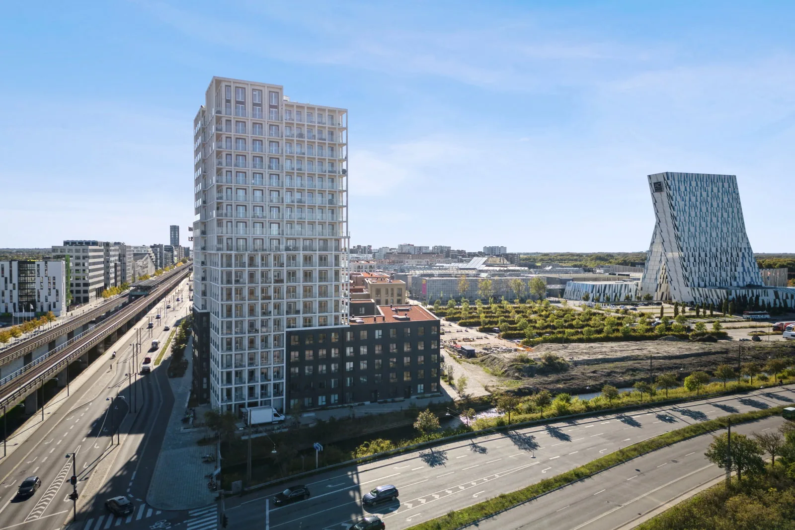 2-room apartment with a balcony in 2300 København S image 4