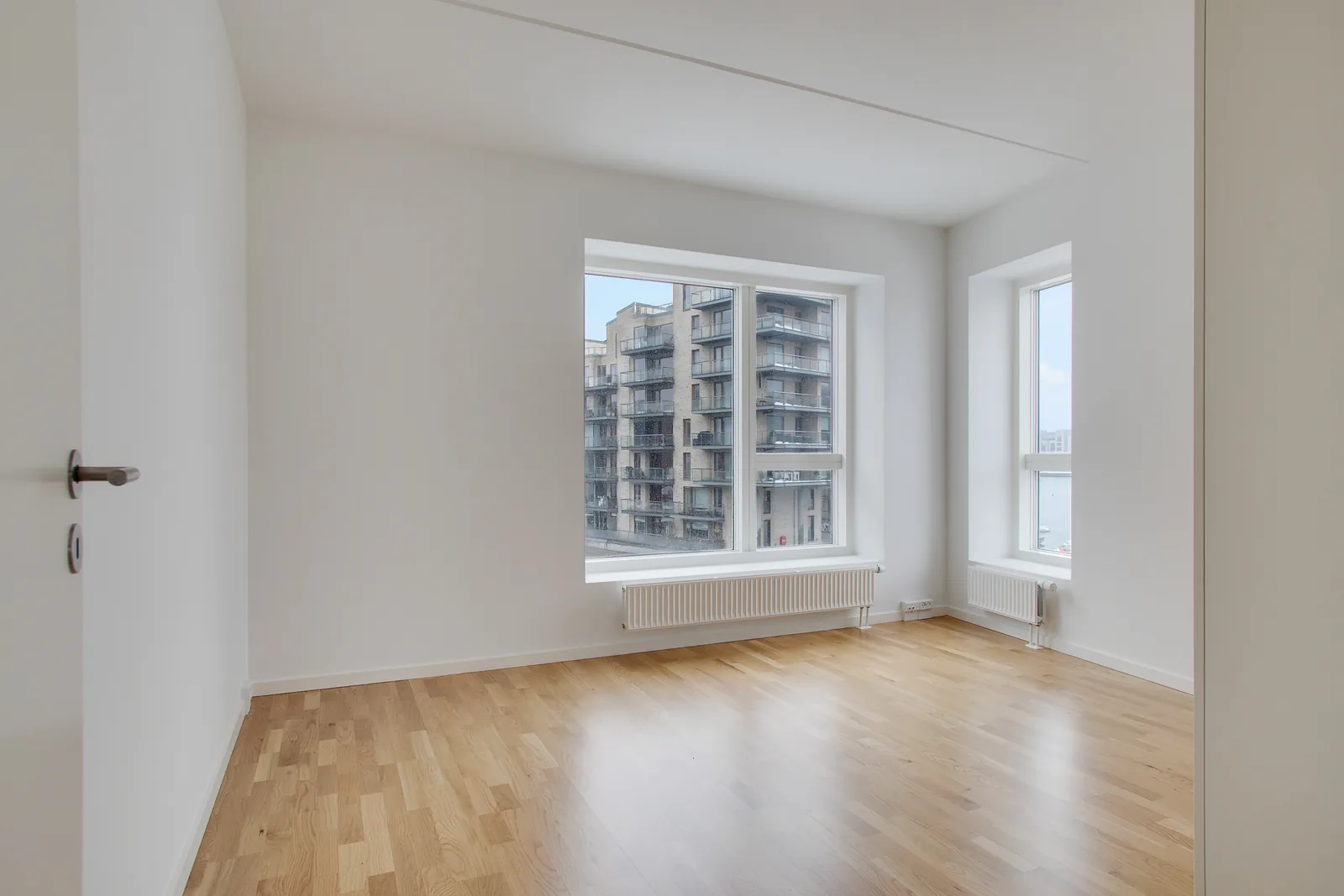 4-room apartment with a balcony in 2450 København SV image 5