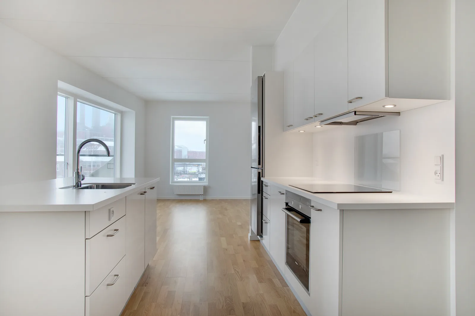 4-room apartment with a balcony in 2450 København SV image 2