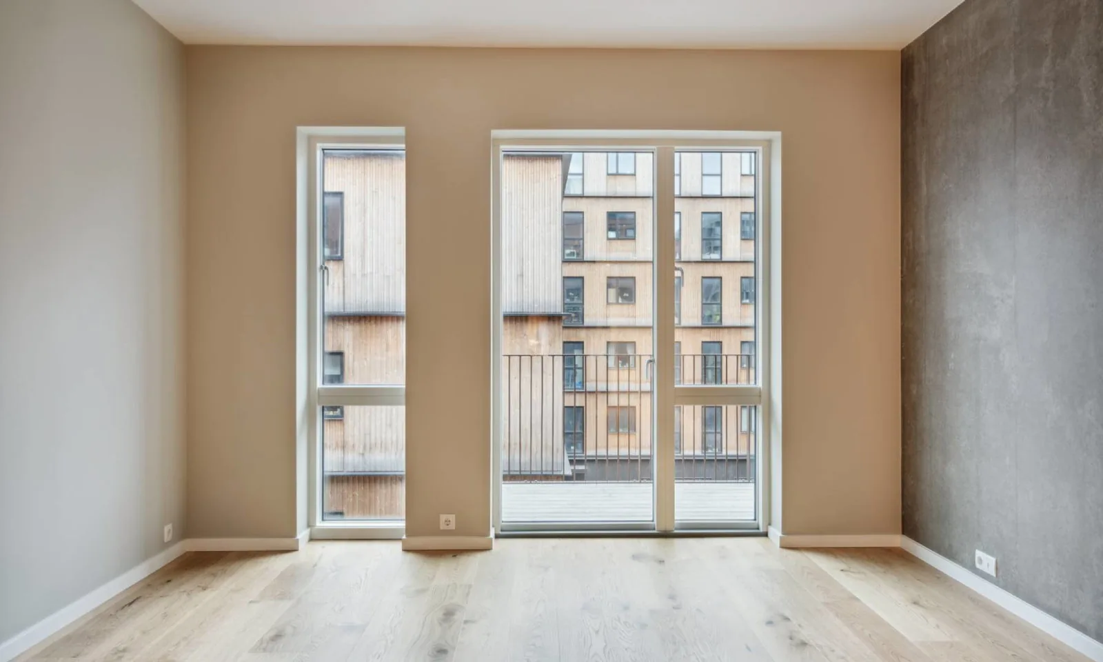 2-room apartment with a balcony in 2300 København S image 2