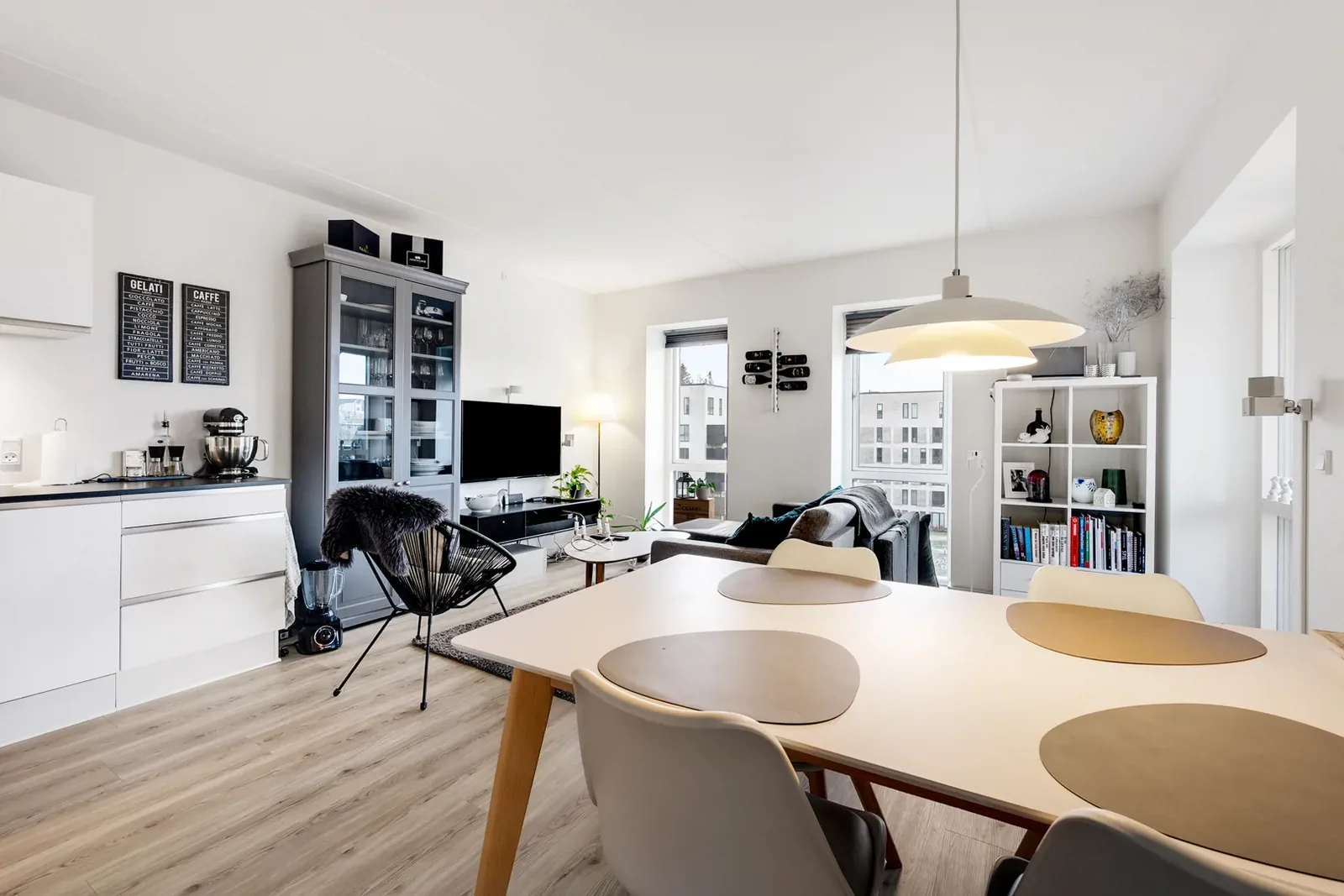 3-room apartment with a balcony in 9000 Ålborg image 4