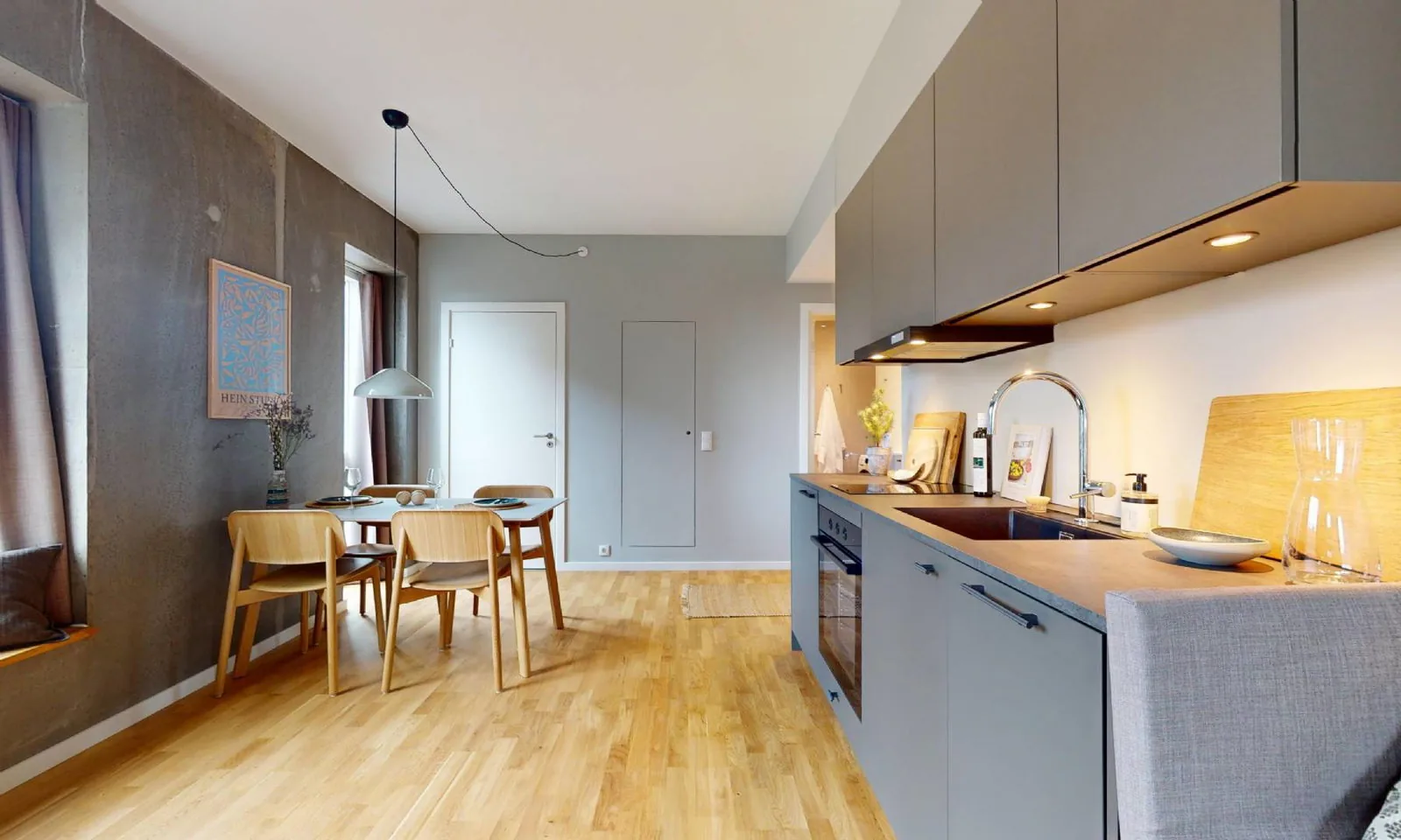 2-room apartment with a balcony in 2300 København S image 1