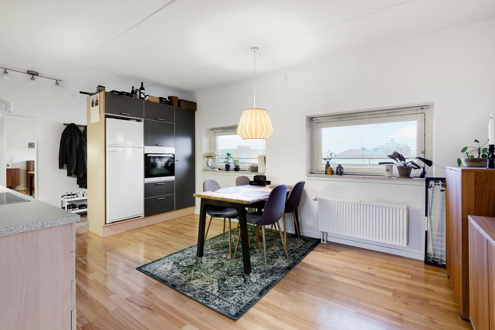 2-room apartment with a balcony in 9000 Ålborg image 3