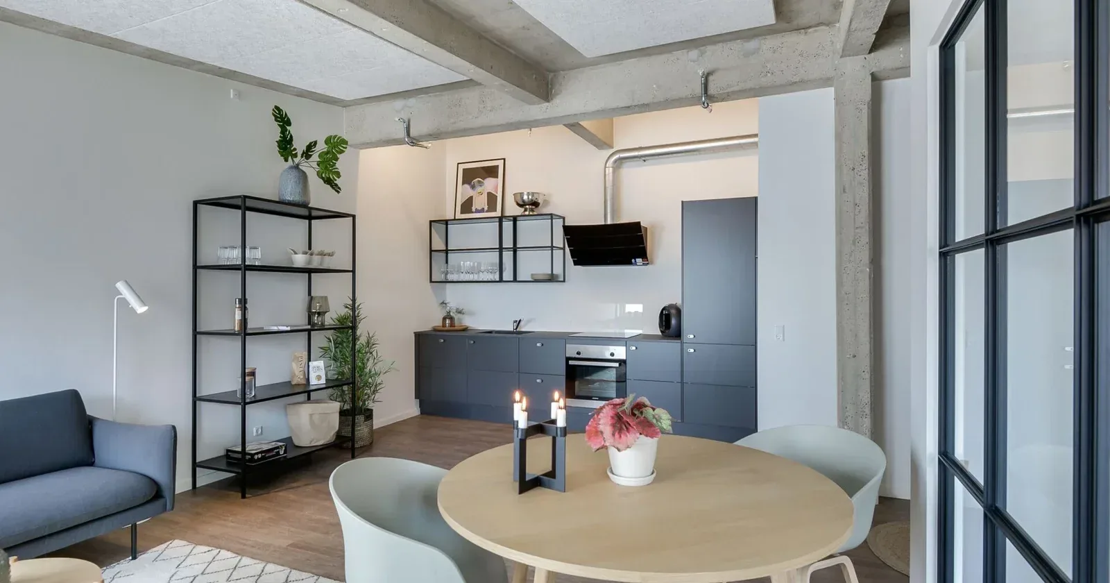 2-room apartment with a balcony in 9000 Ålborg
