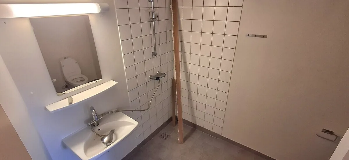 2-room apartment with a balcony in 9900 Frederikshavn image 3