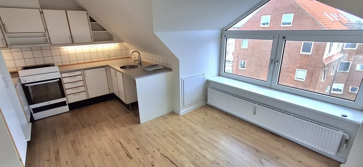 2-room apartment with a balcony in 9900 Frederikshavn
