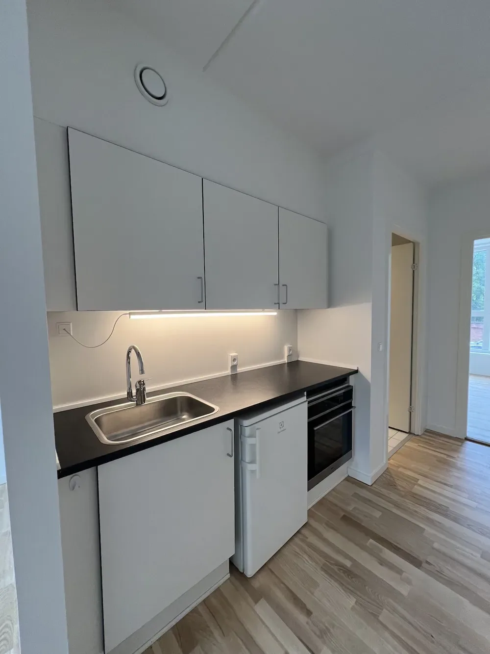 2-room apartment with a balcony in 2000 Frederiksberg image 3