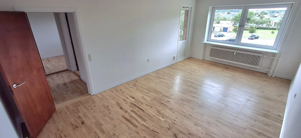 4-room apartment with a balcony in 9900 Frederikshavn image 2