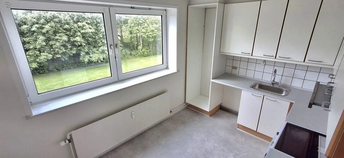 4-room apartment with a balcony in 9900 Frederikshavn image 1