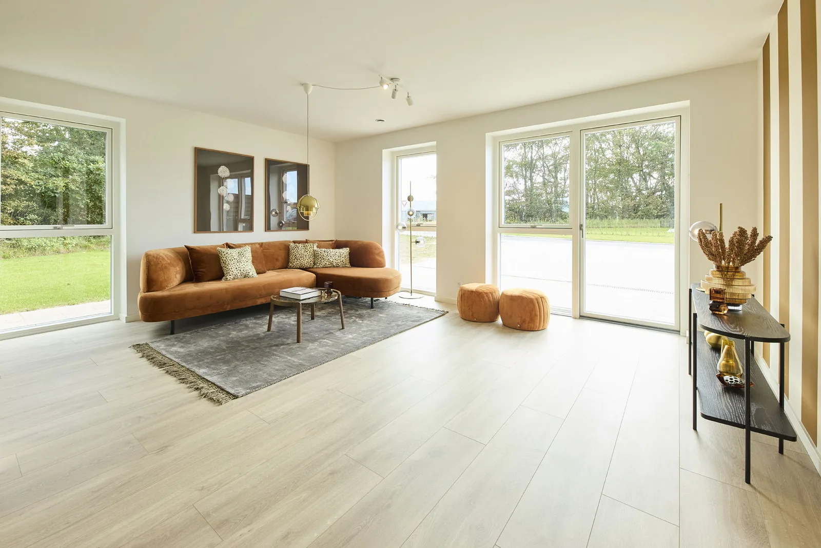 4-room townhouse in 7323 Give image 1