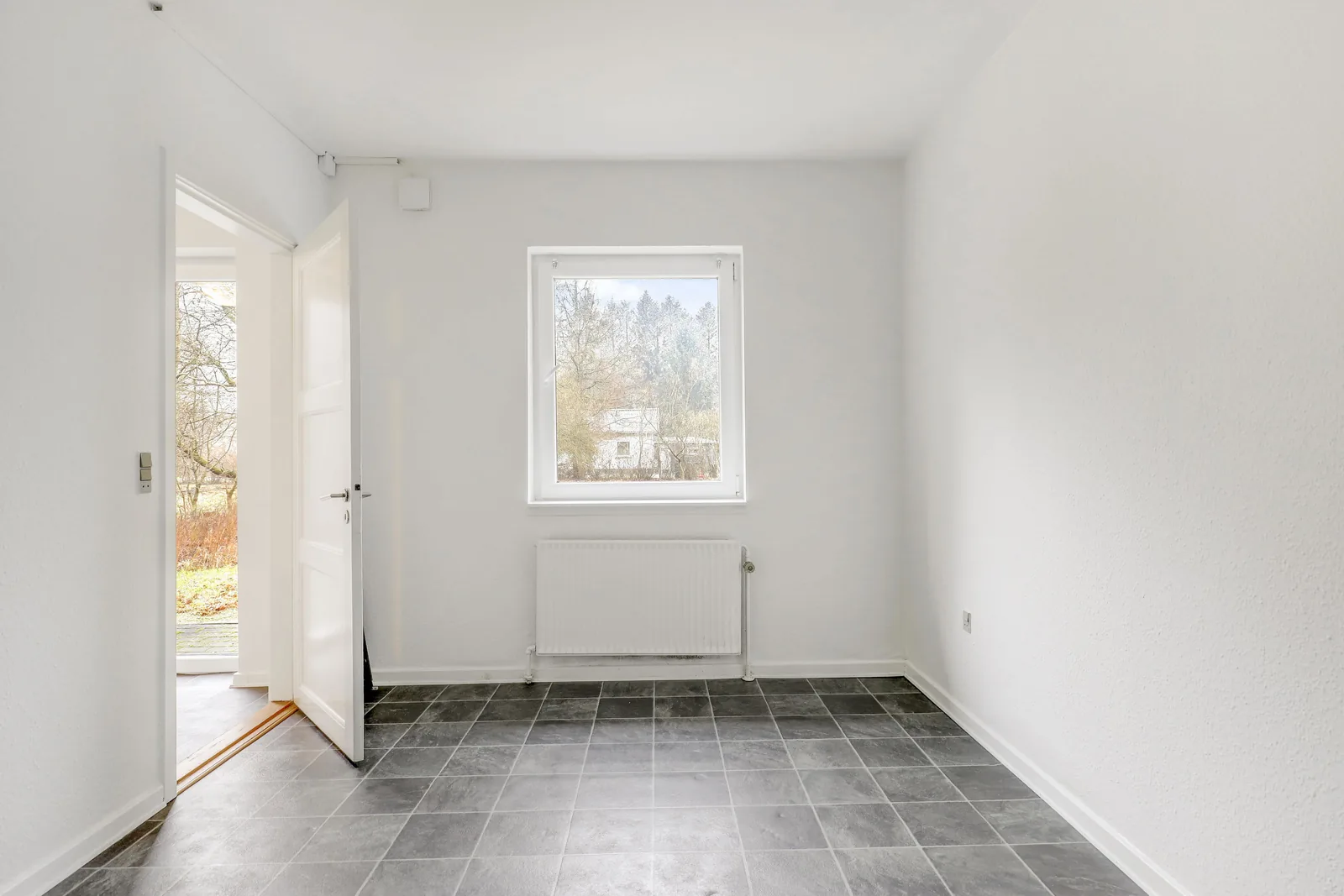 3-room townhouse with parking in 7260 Sdr. Omme image 4