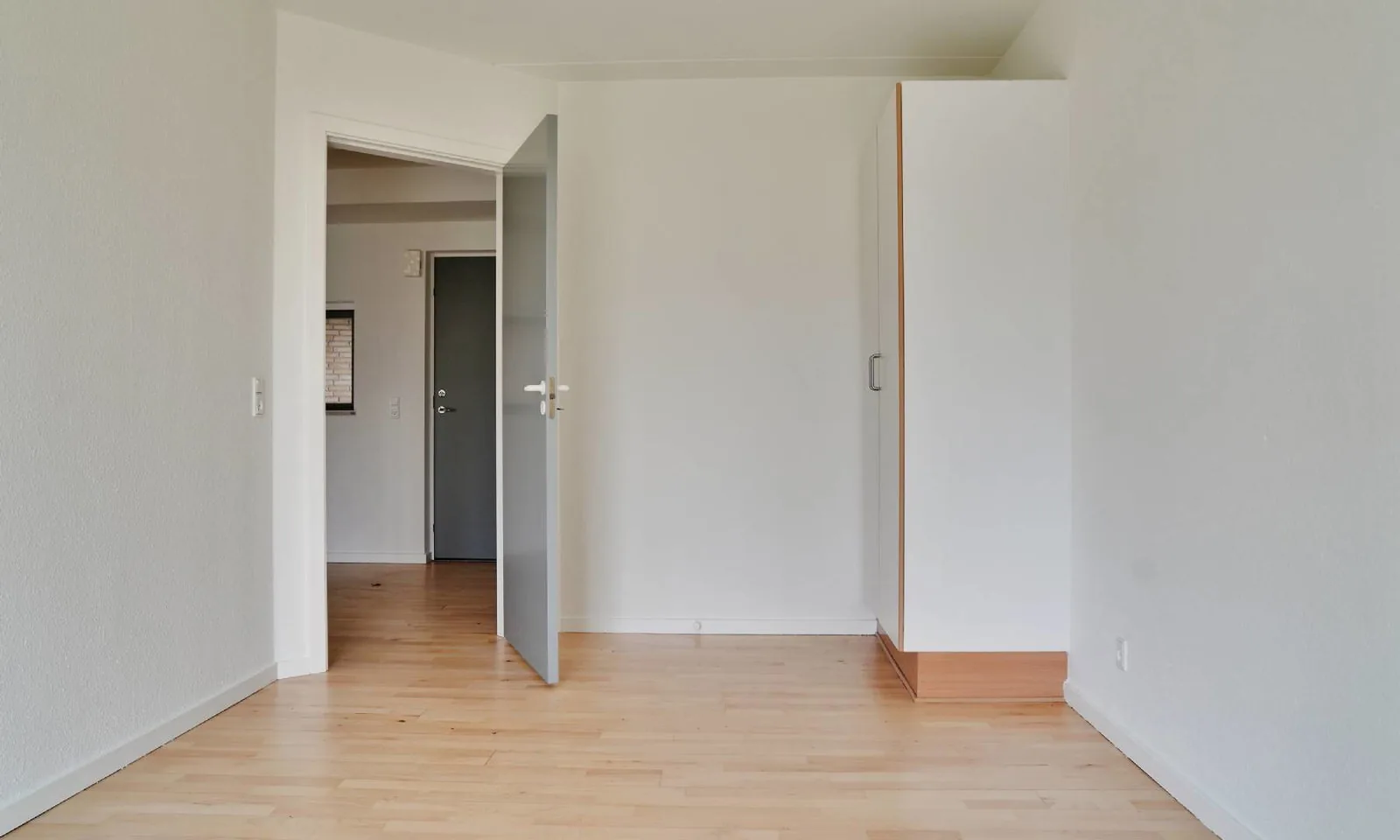 2-room apartment with parking in 5260 Odense S image 2