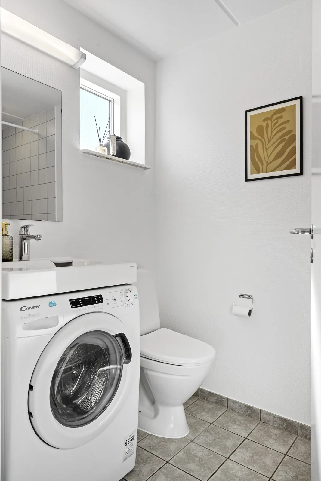 3-room apartment with parking in 8381 Tilst image 5