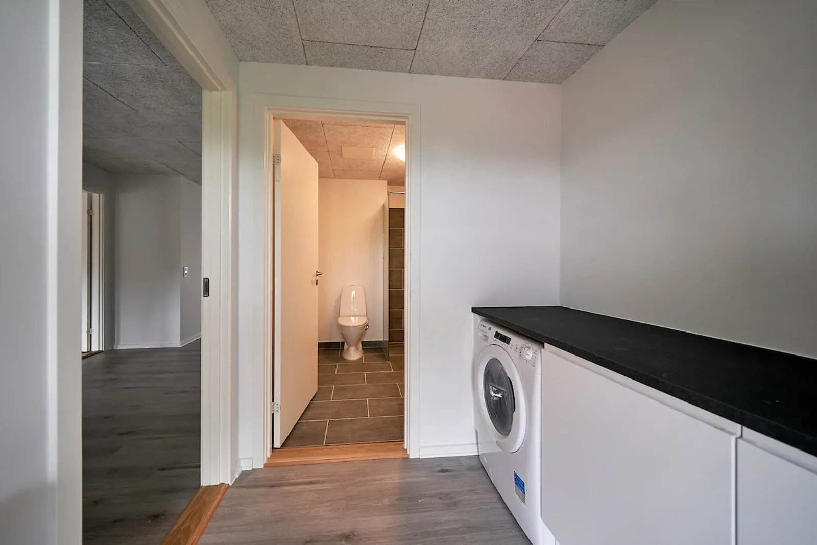 1-room apartment with an elevator in 6000 Kolding image 6
