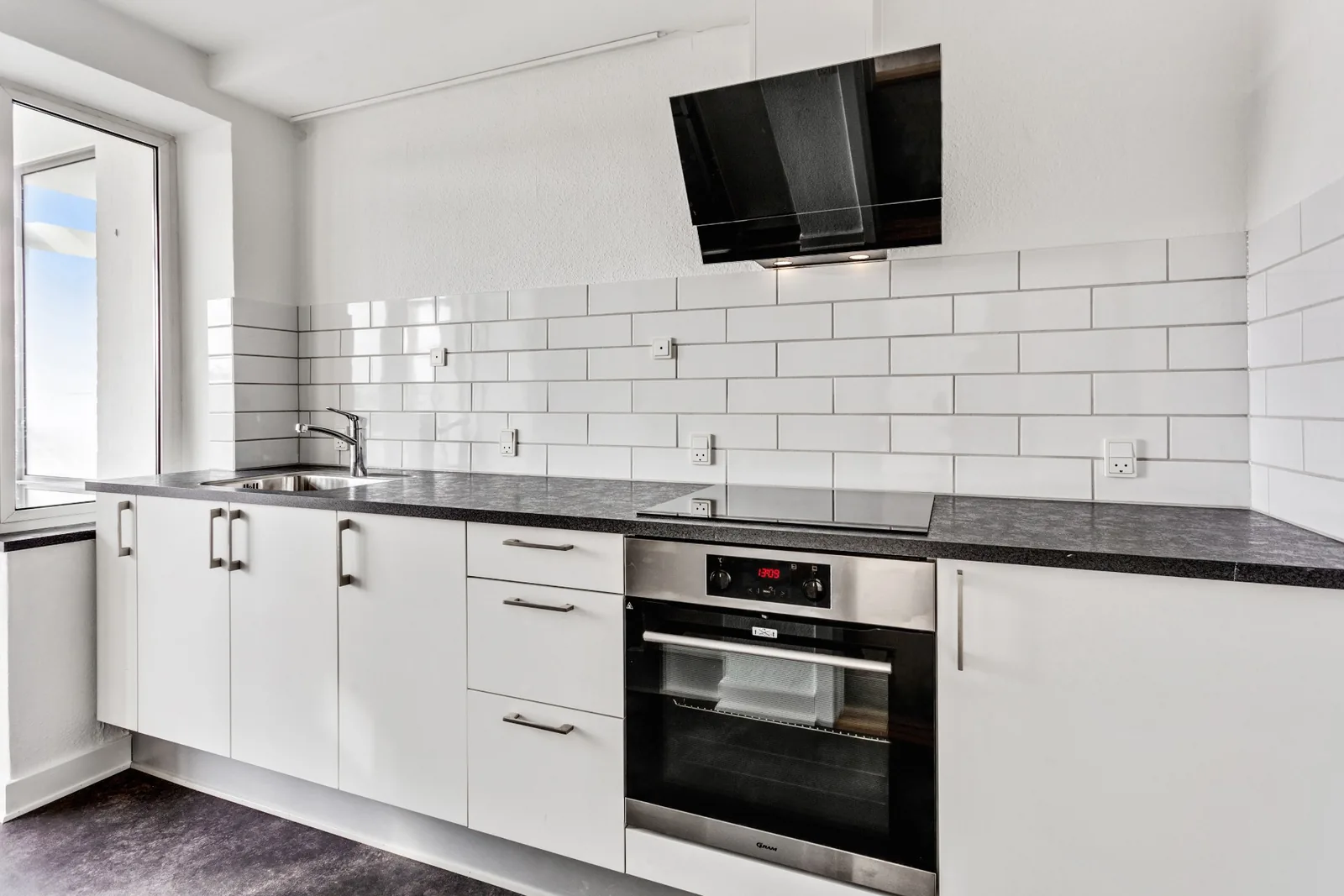 2-room apartment with a balcony in 6000 Kolding image 2
