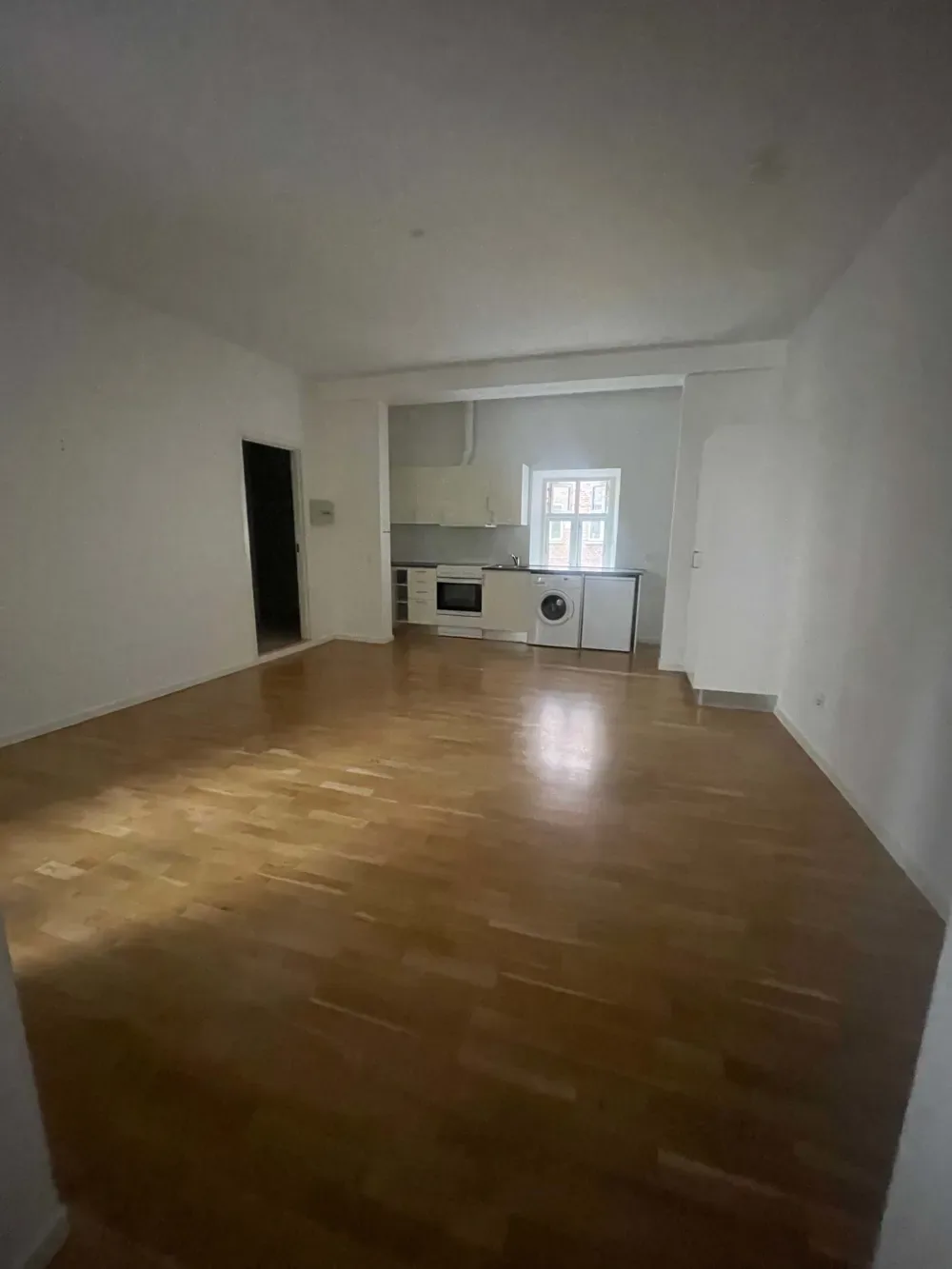 2-værelses lejlighed med elevator i 9000 Ålborg billede 2