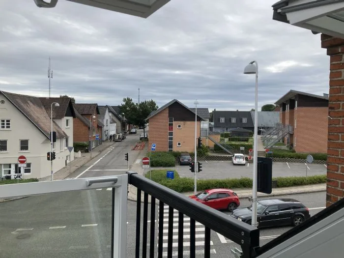 2-værelses lejlighed med parkering i Hedensted billede 3