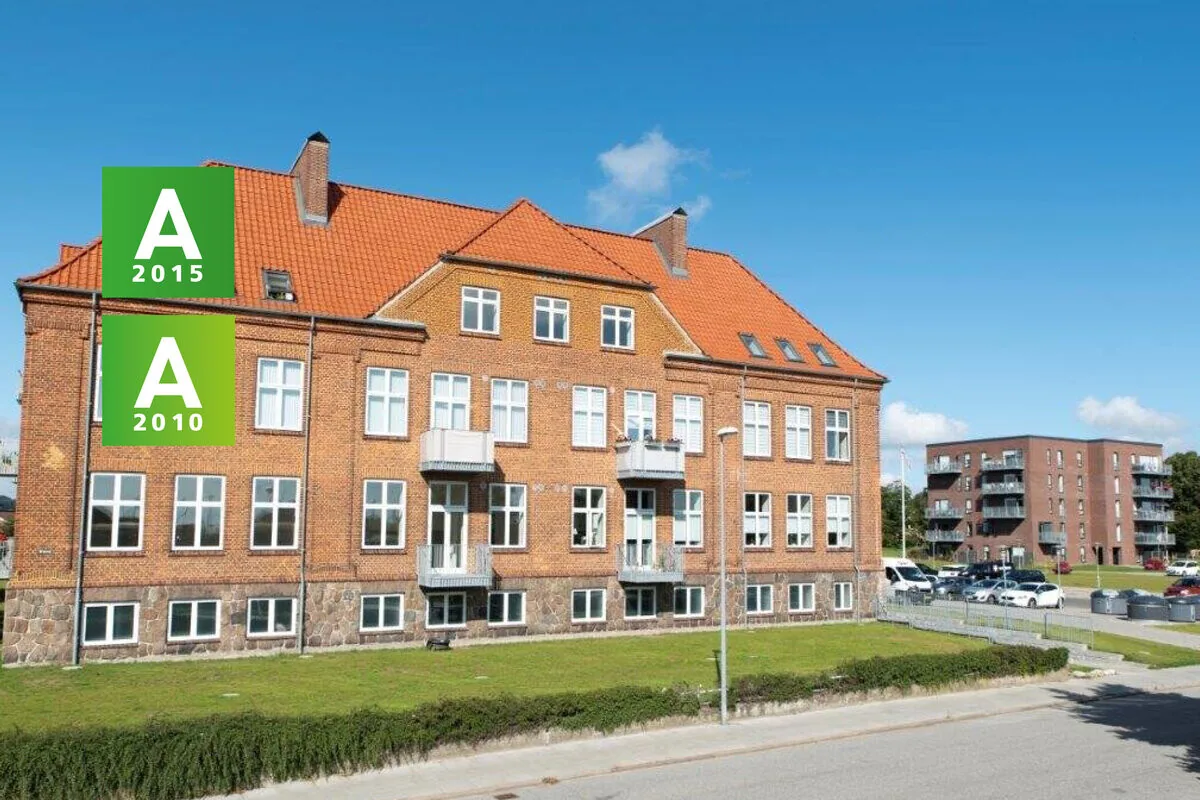 3-room apartment with a balcony in 9900 Frederikshavn image 1