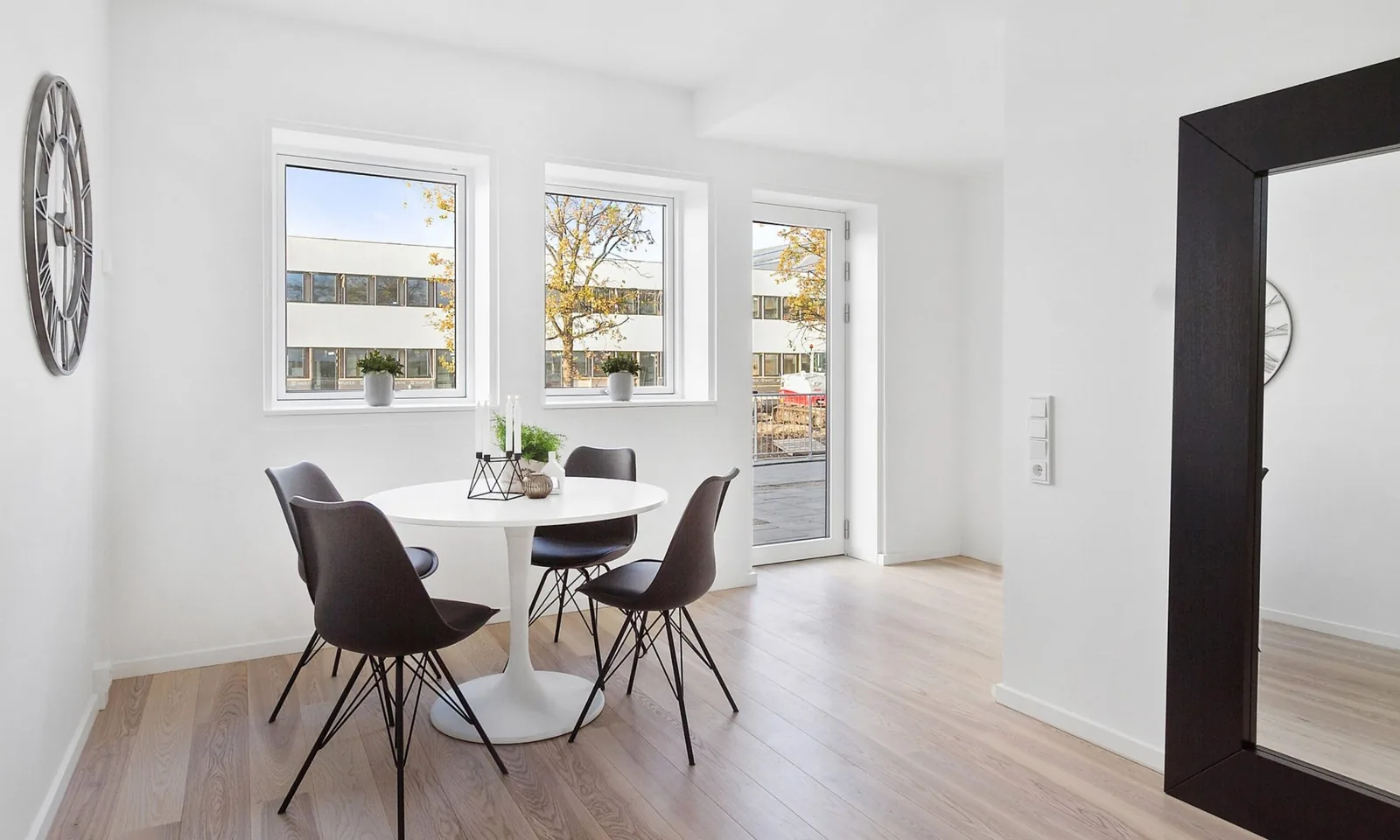 4-værelses rækkehus med parkering i 3460 Birkerød billede 3