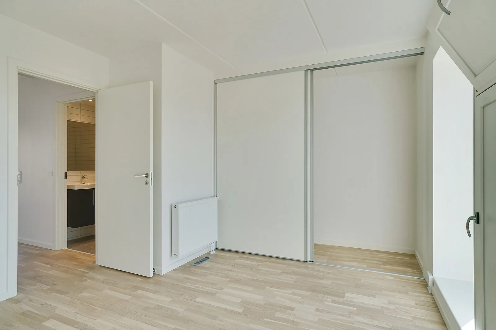 2-room apartment with an elevator in 2610 Rødovre image 6