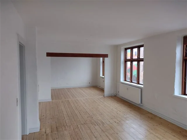 5-room apartment in 5000 Odense C image 4