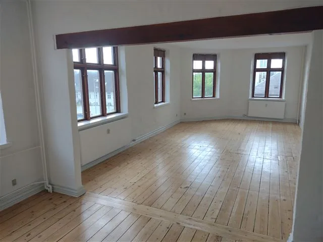 5-room apartment in 5000 Odense C image 2