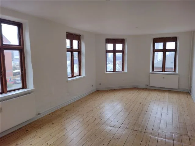 5-room apartment in 5000 Odense C image 1