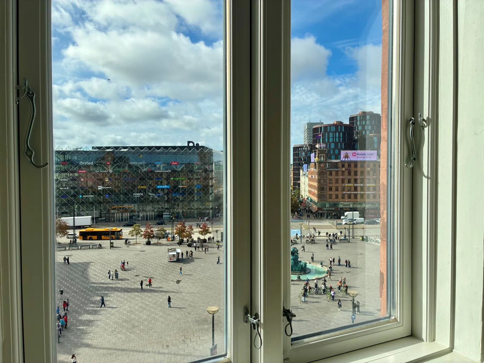 5-værelses lejlighed med elevator i 1550 Kbh. K billede 3