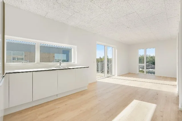 4-room apartment with a balcony in 4200 Slagelse image 1