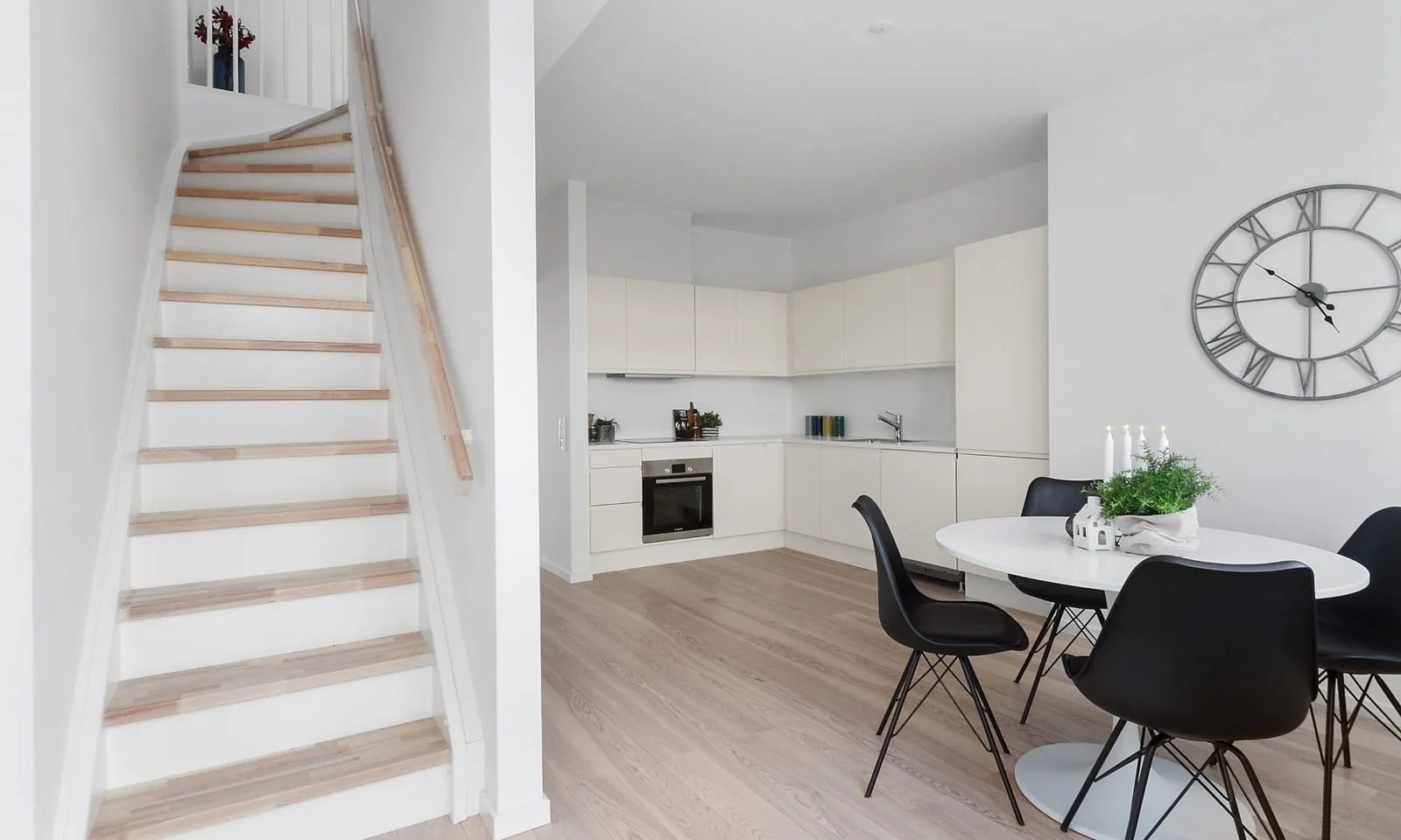 4-room townhouse with parking in 3460 Birkerød image 3