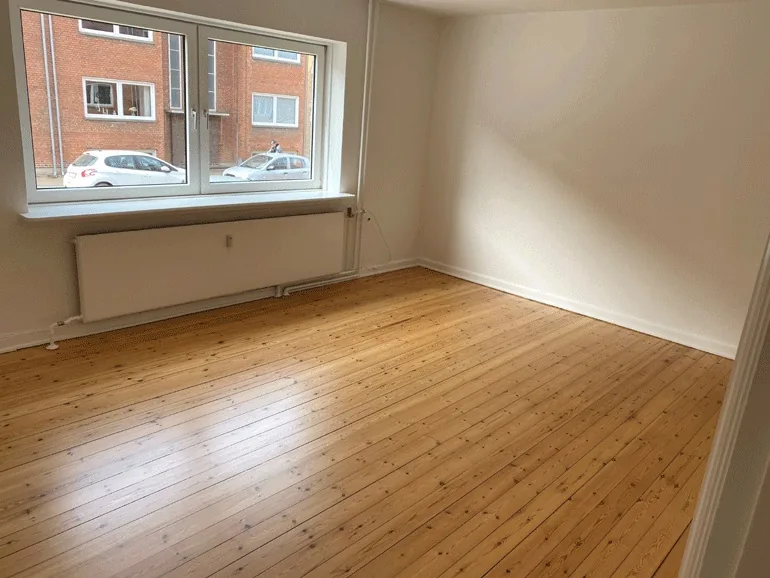 2-room apartment with a balcony in 5000 Odense C image 4