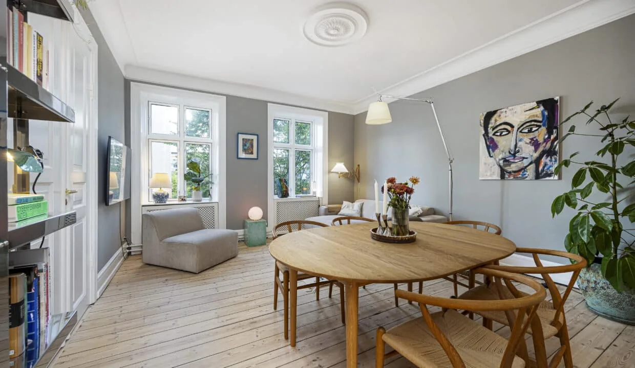 3-værelses lejlighed med altan i 2000 Frederiksberg