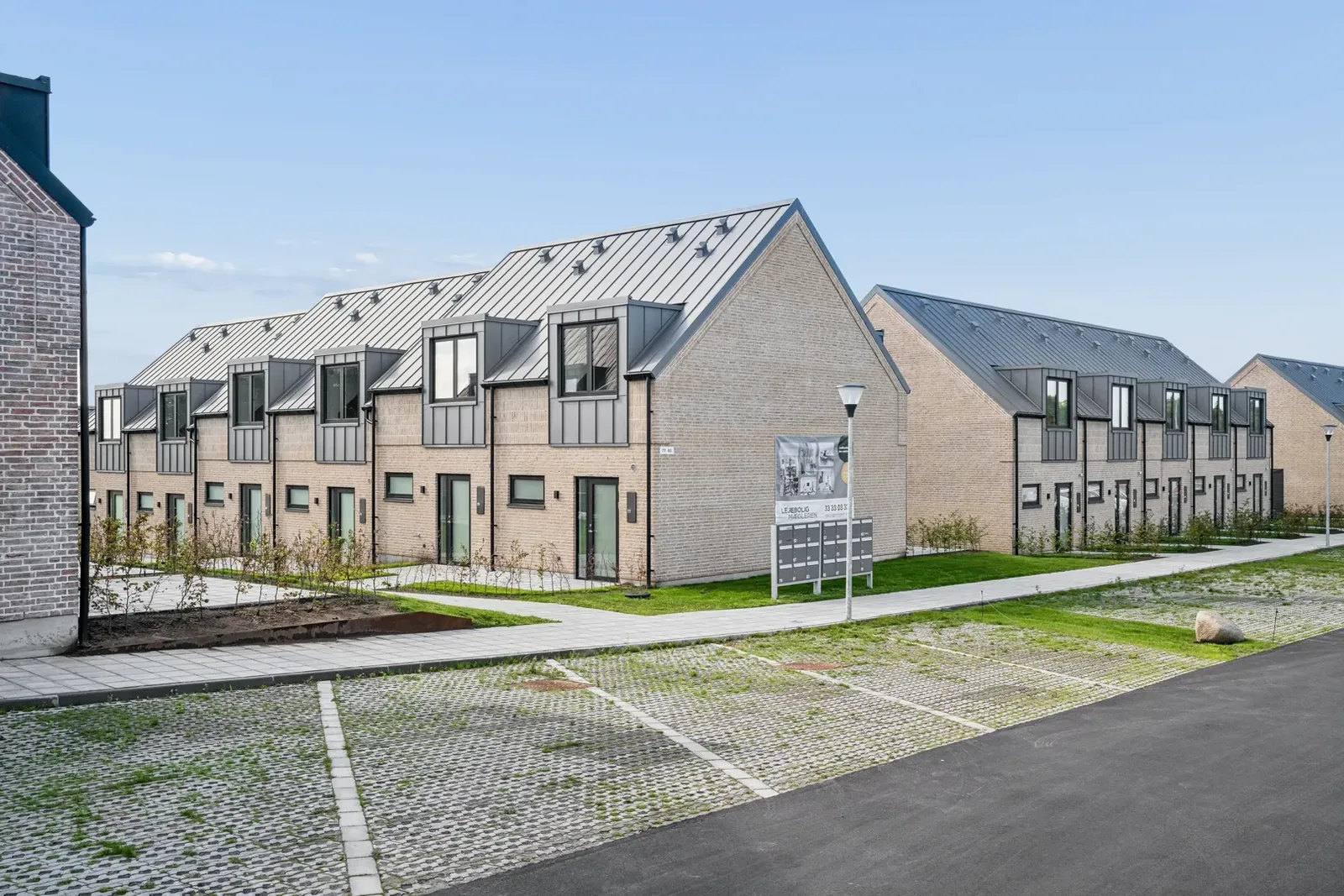 3-room townhouse with a balcony in 9380 Vestbjerg image 2