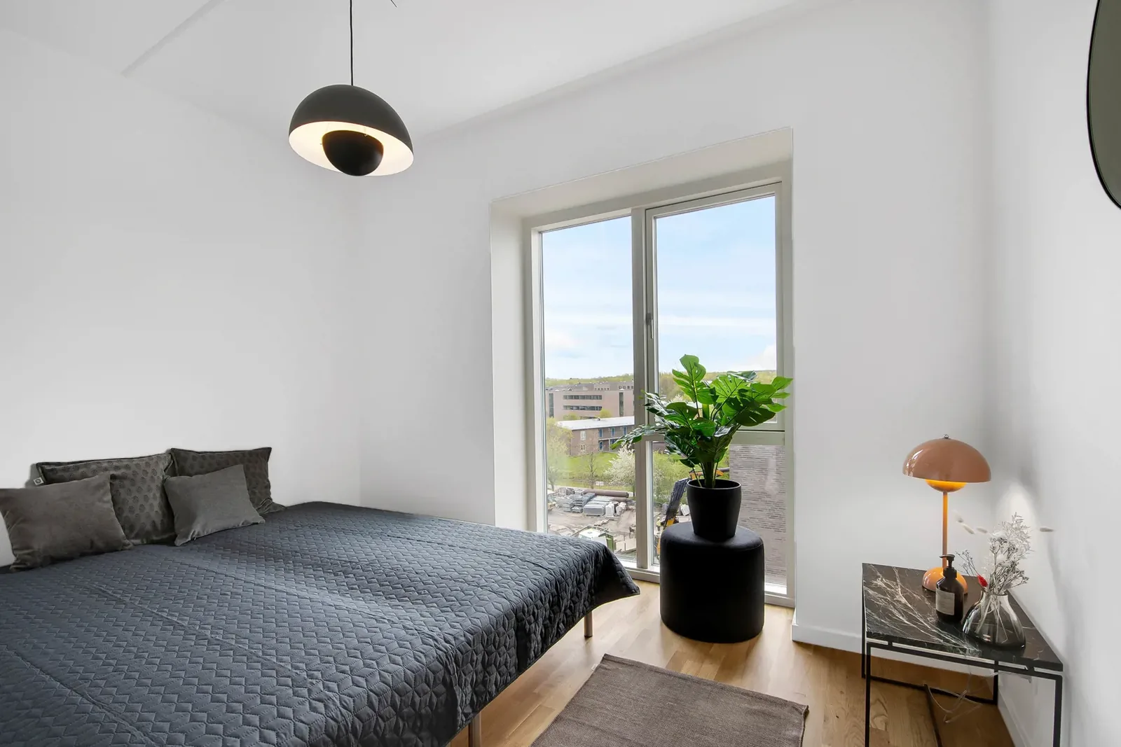 2-room apartment with a balcony in 8240 Risskov image 3