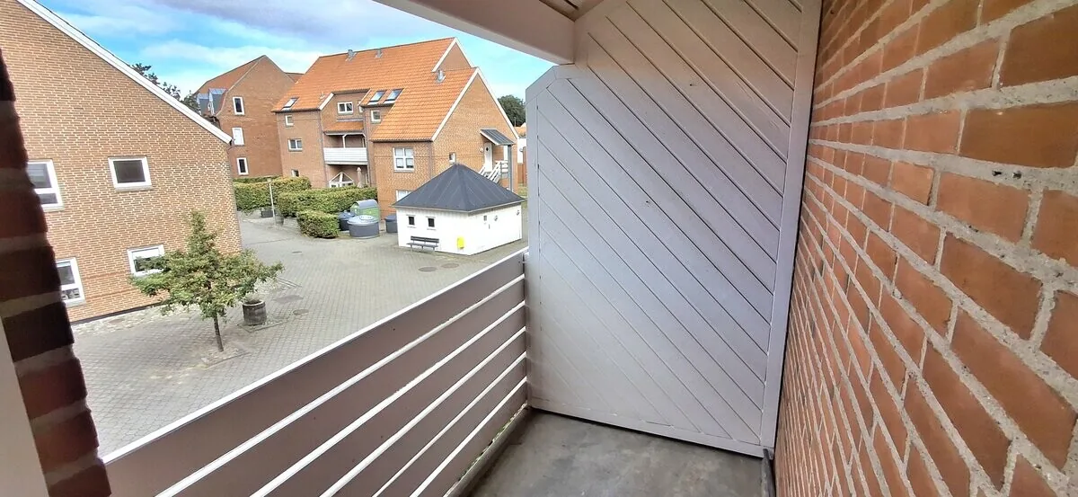 2-værelses lejlighed med altan i 9900 Frederikshavn billede 5