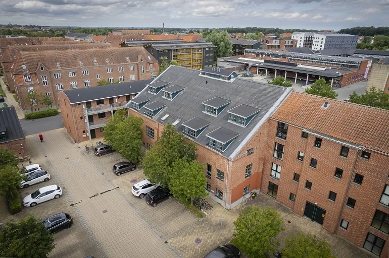 2-room apartment with an elevator in 5000 Odense C image 1