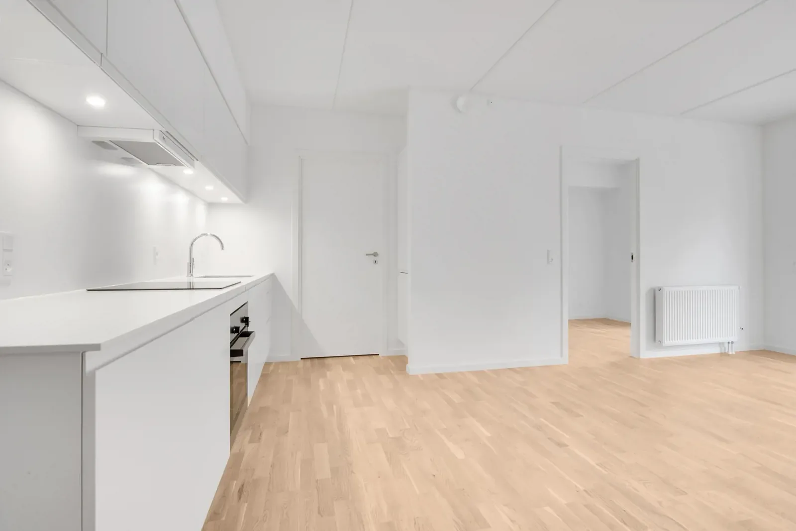 1-room apartment with a balcony in 8000 Århus C image 4