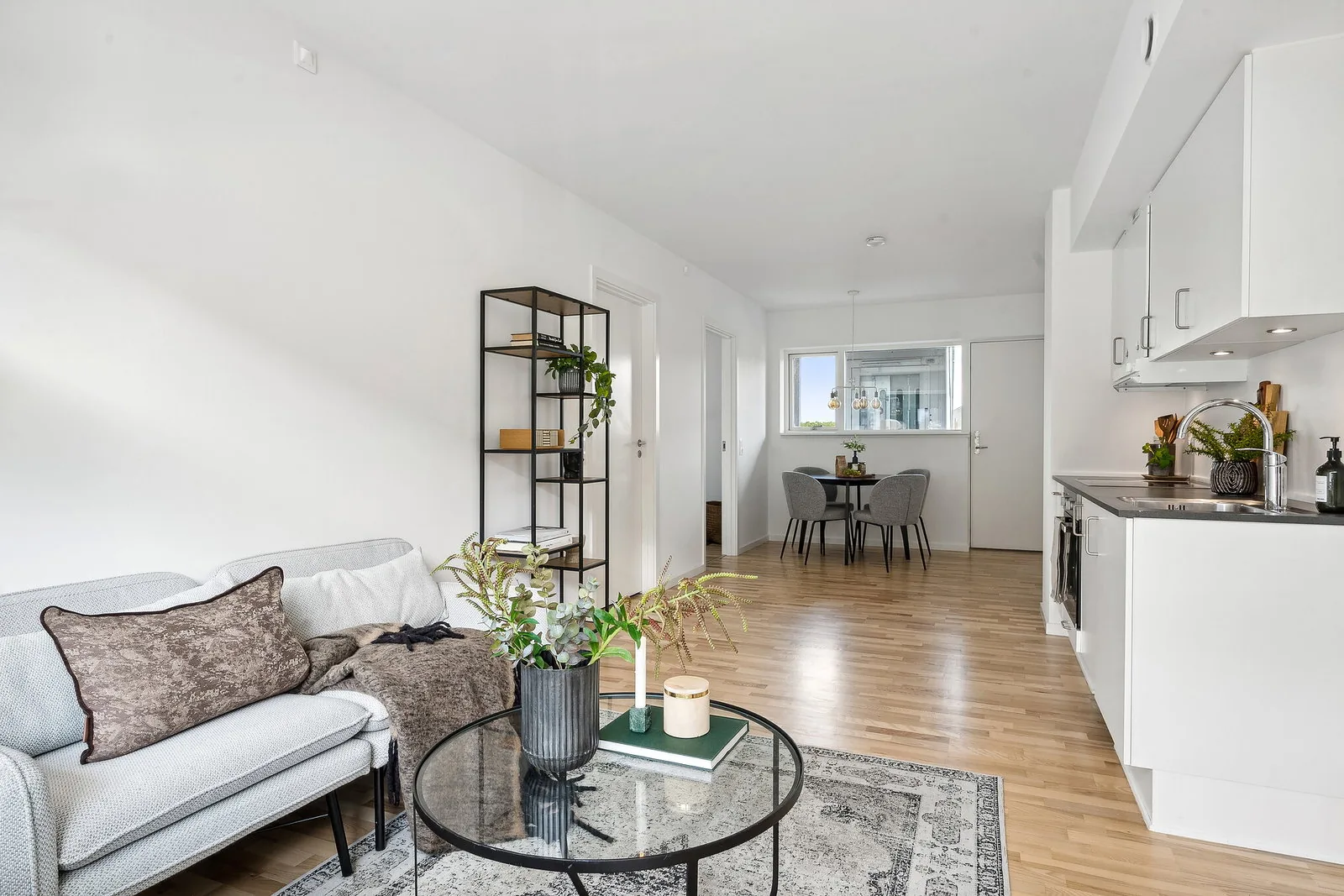 2-room apartment in 2680 Solrød Strand image 3