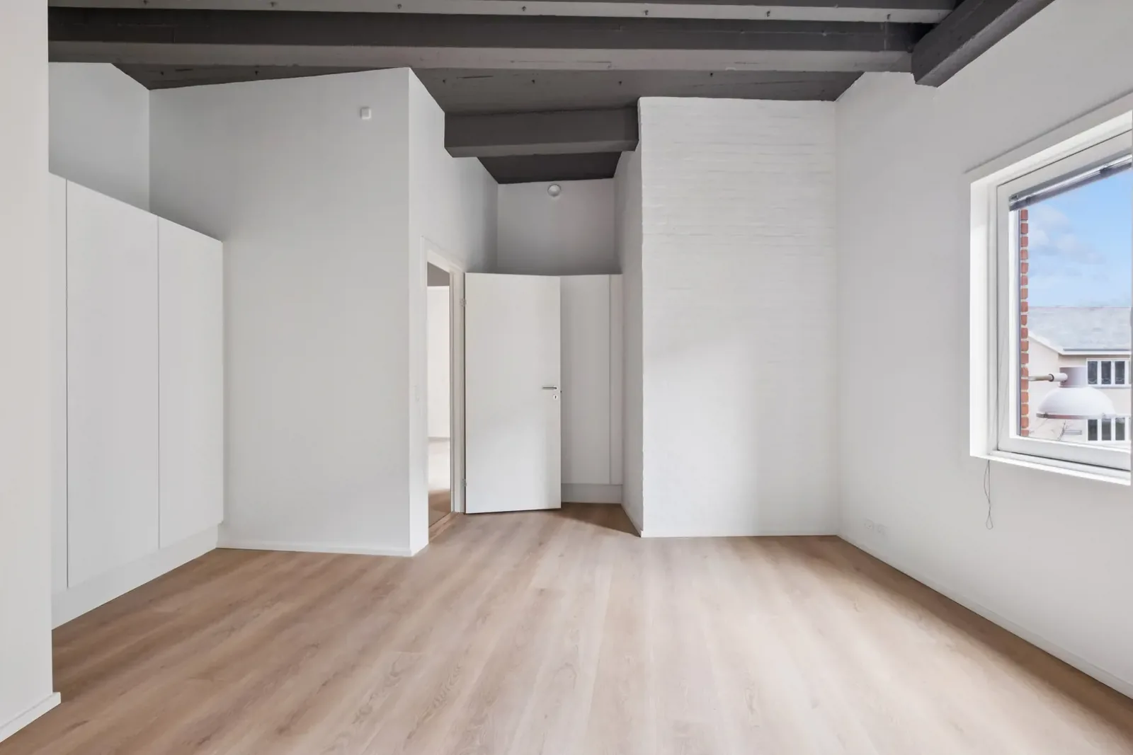 2-room apartment with an elevator in 9000 Ålborg image 4