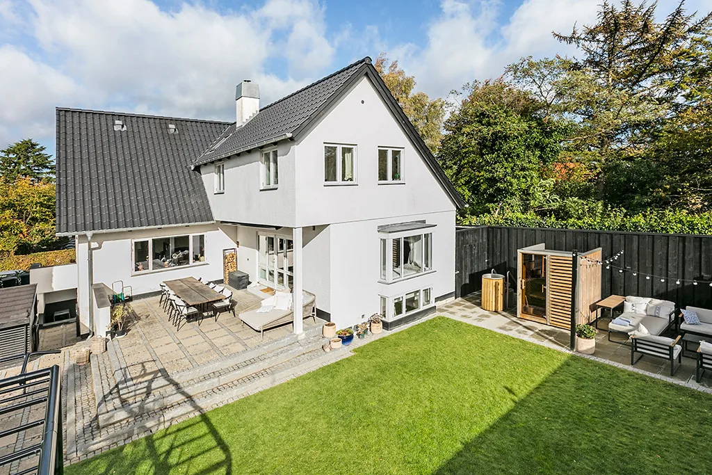 7-room townhouse furnished in 2830 Virum image 1