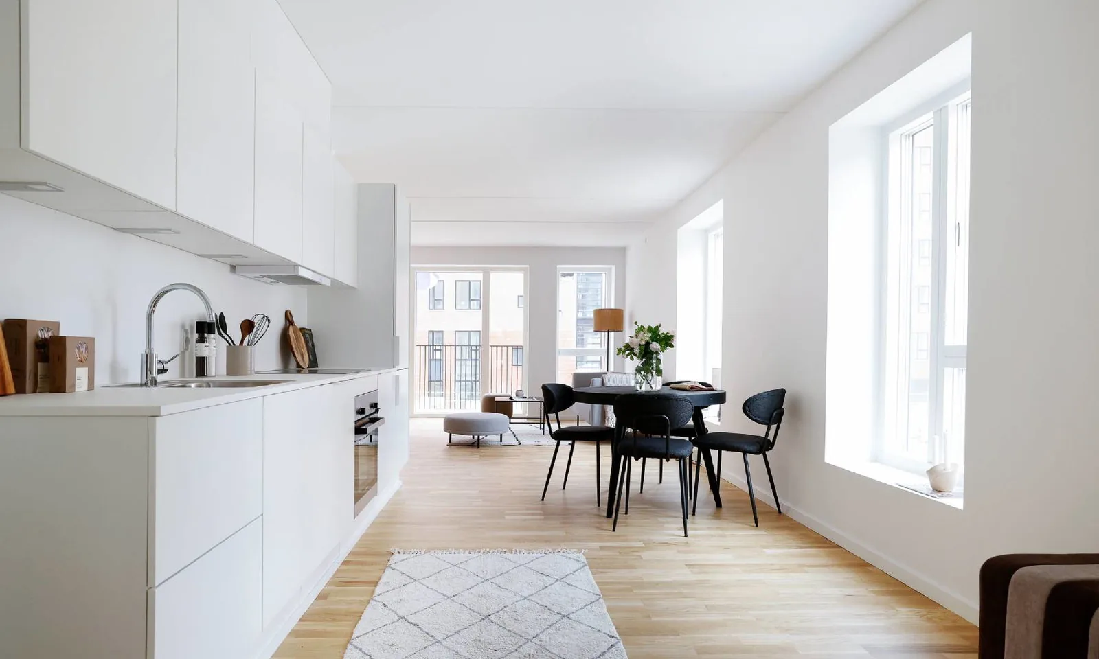 3-room apartment with a balcony in 2730 Herlev image 3