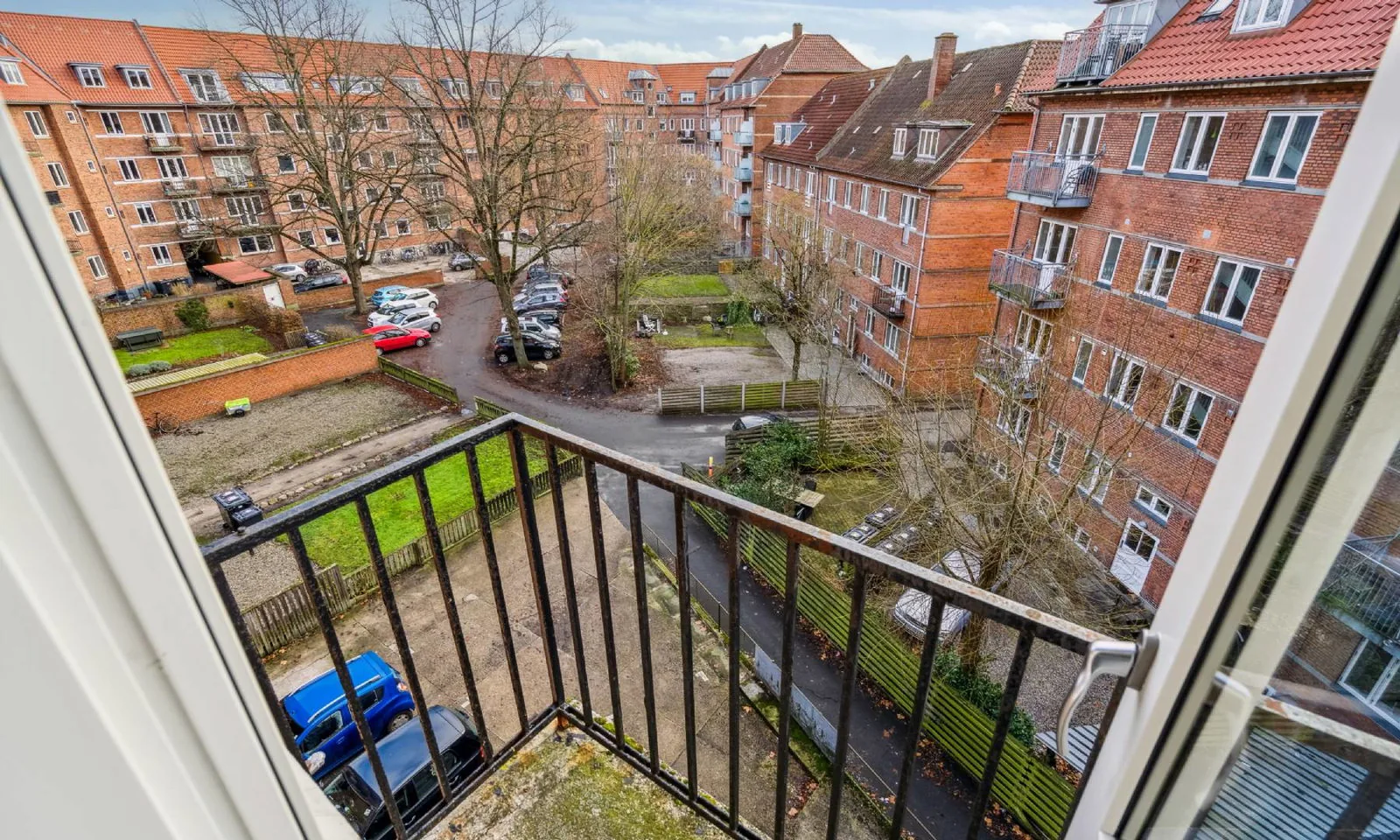 2-room apartment with a balcony in 5000 Odense image 4